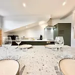 Le Triangle D'or - Elegance & Confort - Apartment *