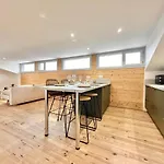 Le Triangle D'or - Elegance & Confort - *