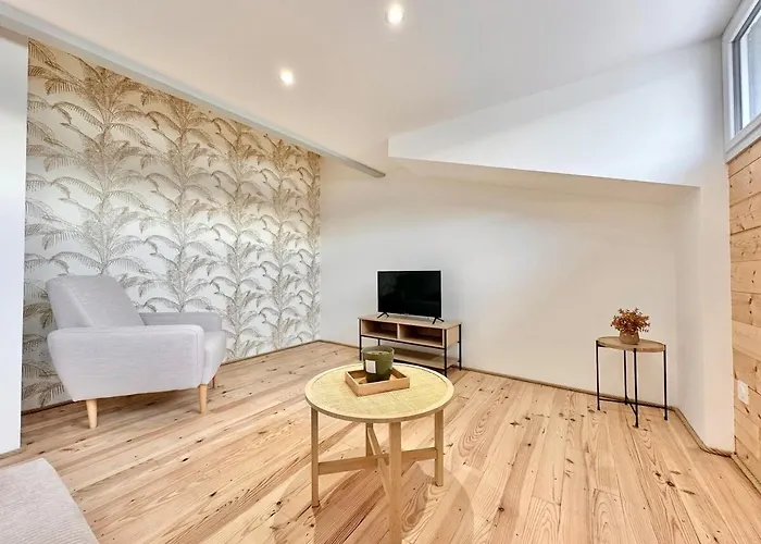 Le Triangle D'or - Elegance & Confort - *