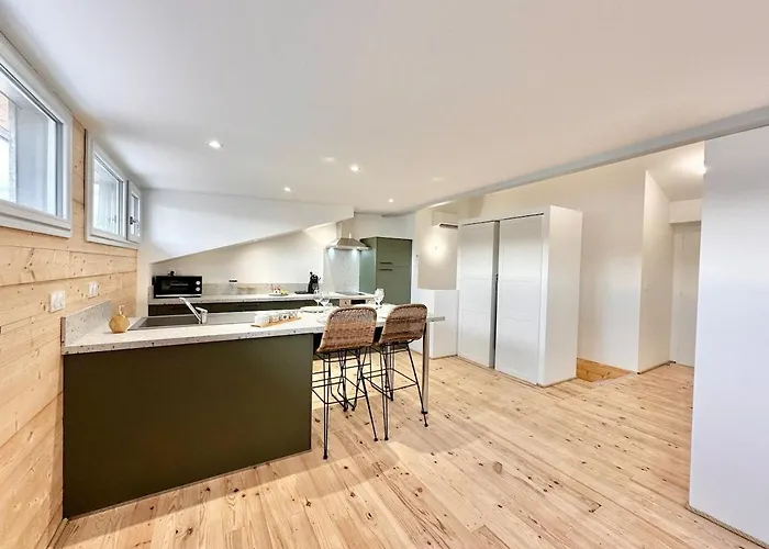 Le Triangle D'or - Elegance & Confort - *