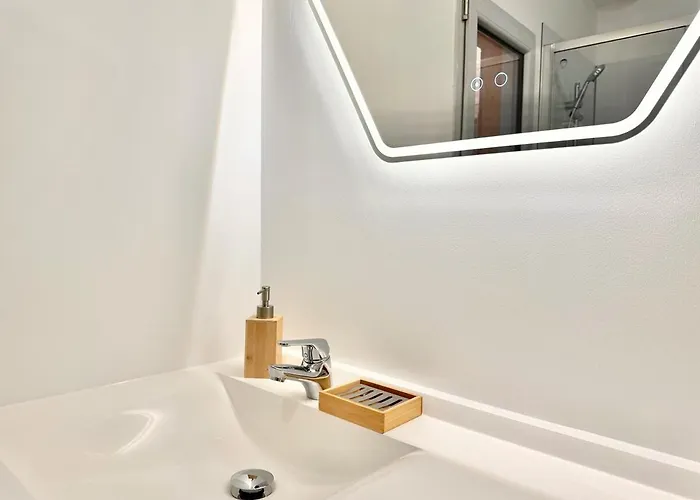 Le Triangle D'or - Elegance & Confort - *